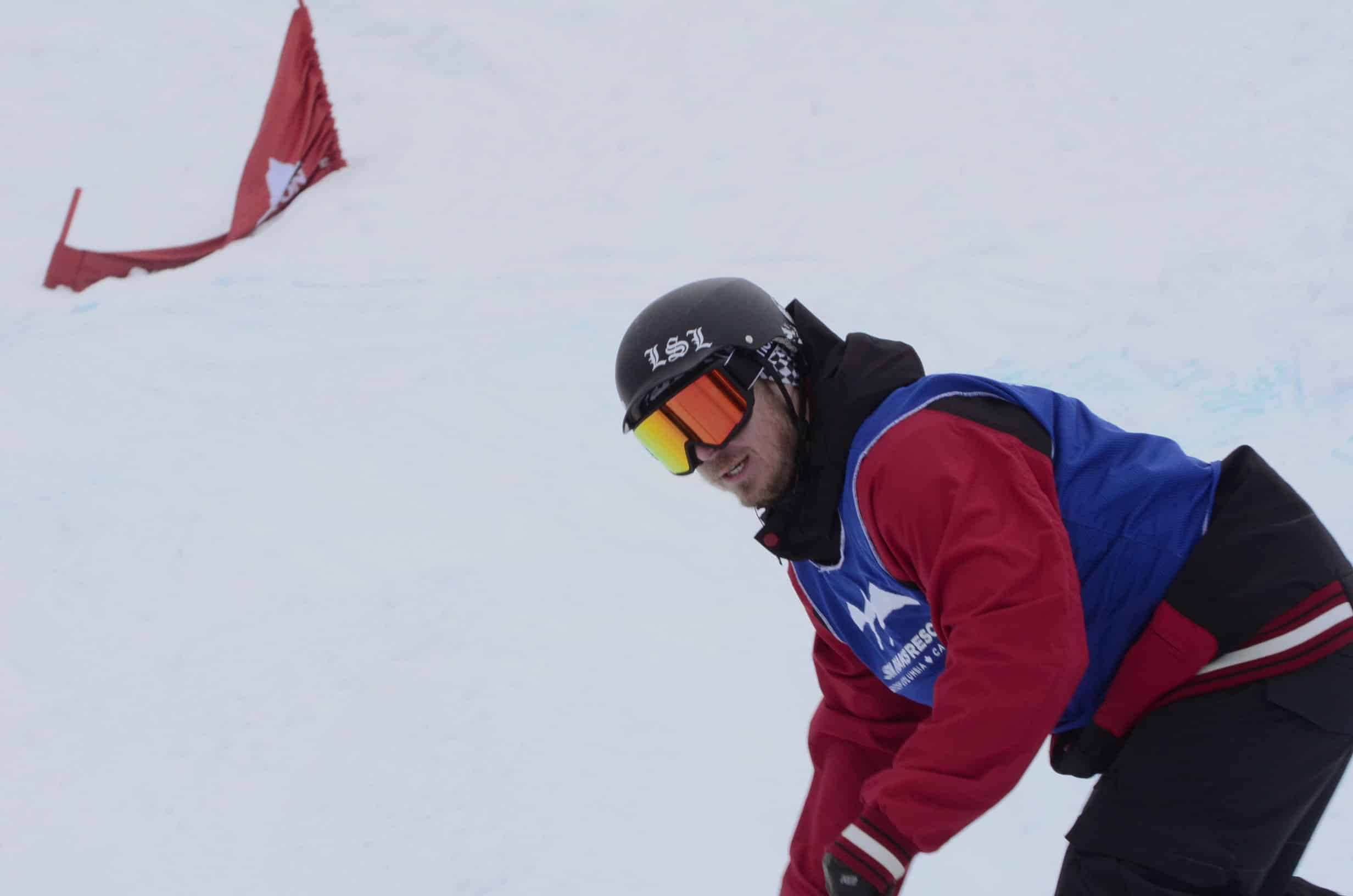 Andrew Paul picks his line.